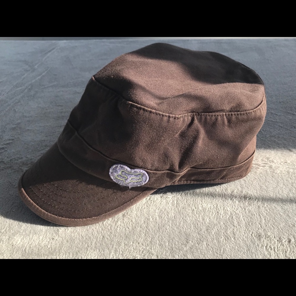 Fox brown canvas hat